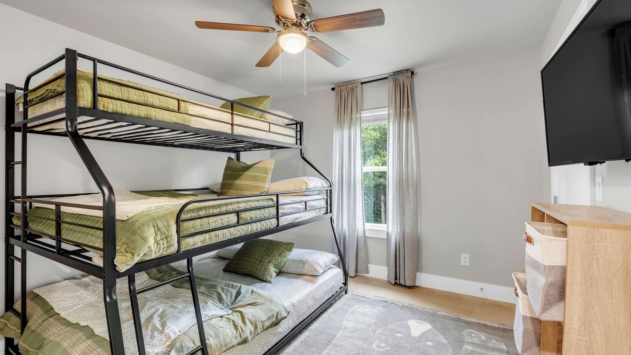 Photo of Bedroom in Granite Shoals