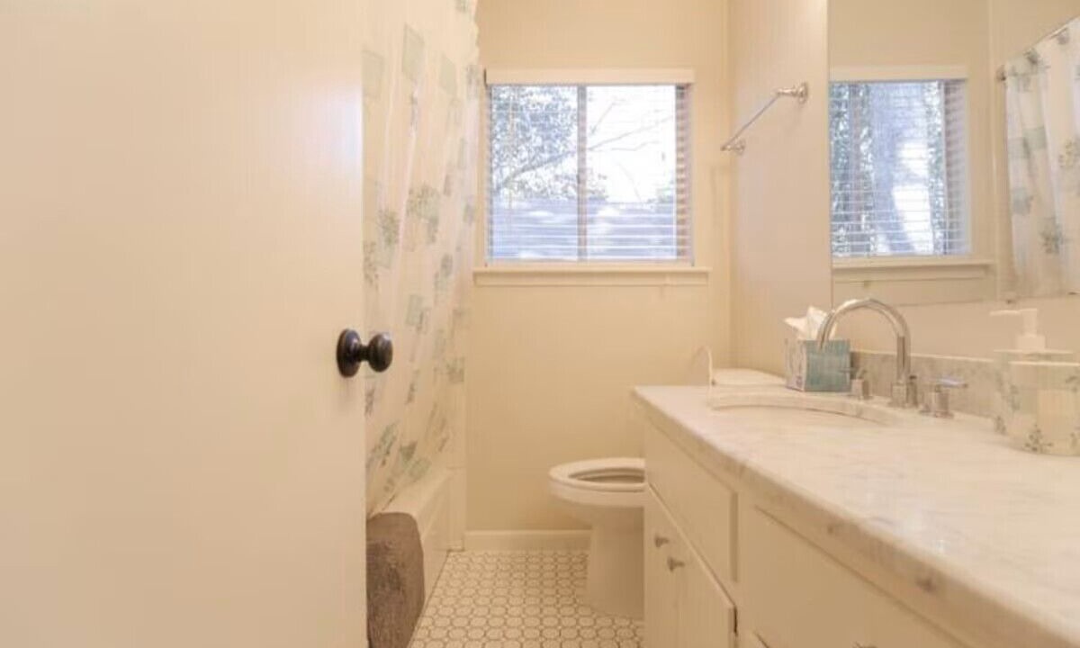 Photo of Bathroom in MLK