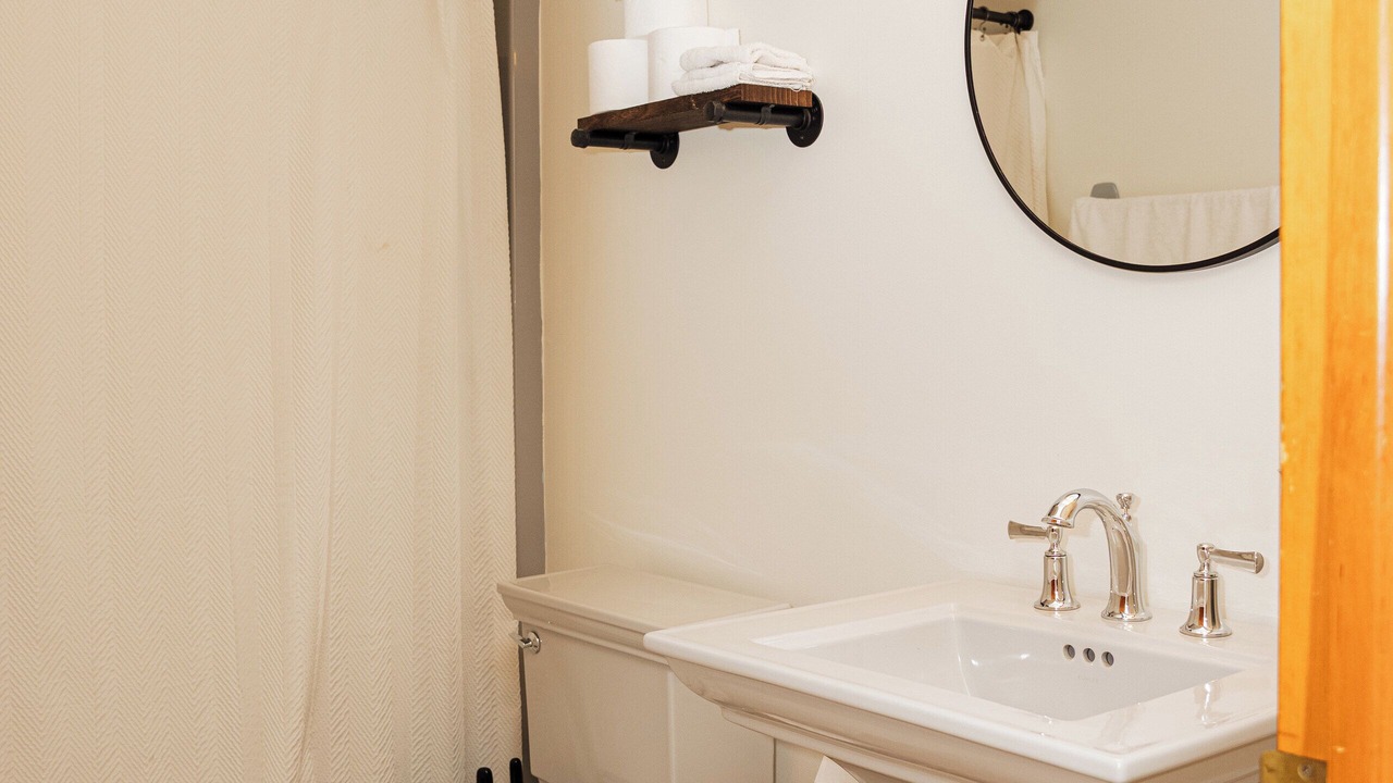 Photo of Bathroom in Elverson