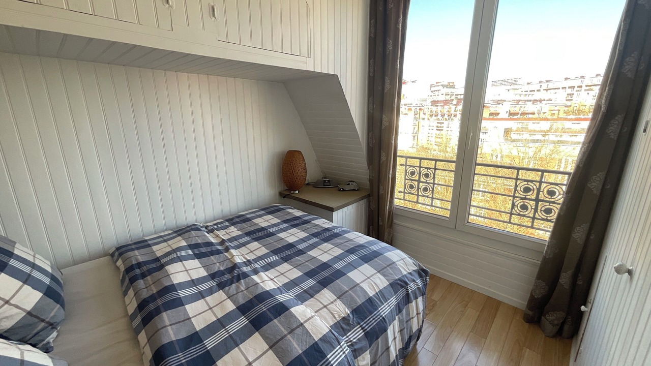 Photo of Bedroom in Pere Lachaise