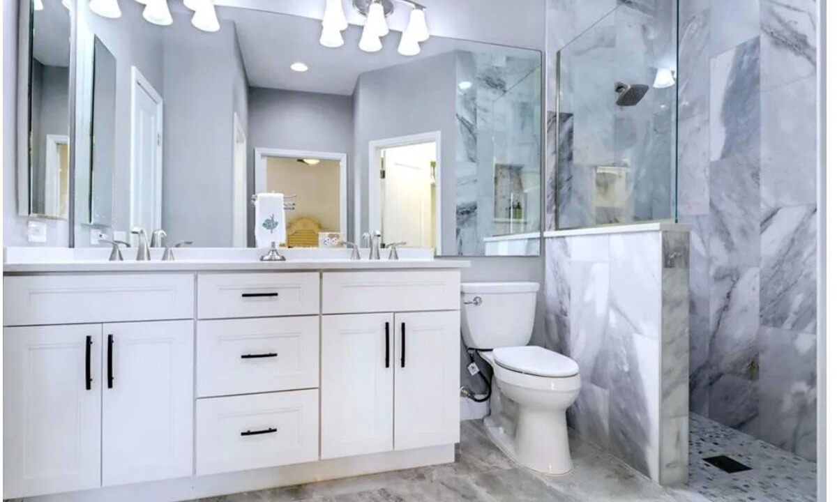Photo of Bathroom in Biggar