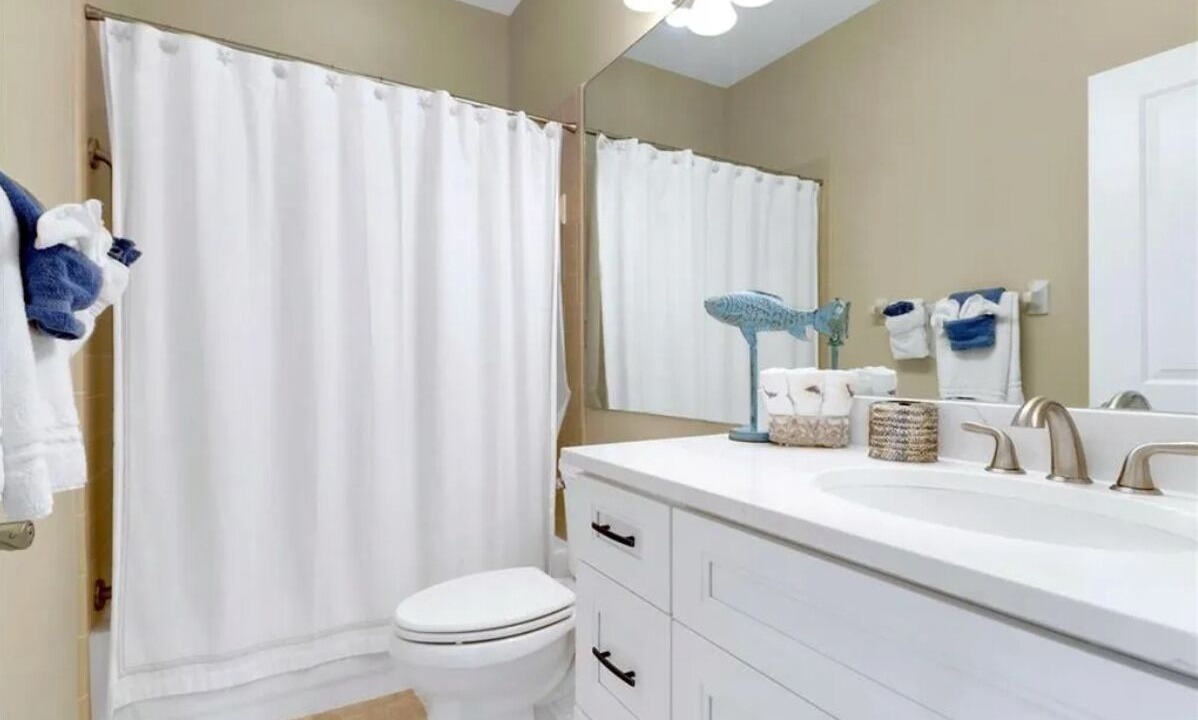 Photo of Bathroom in Biggar
