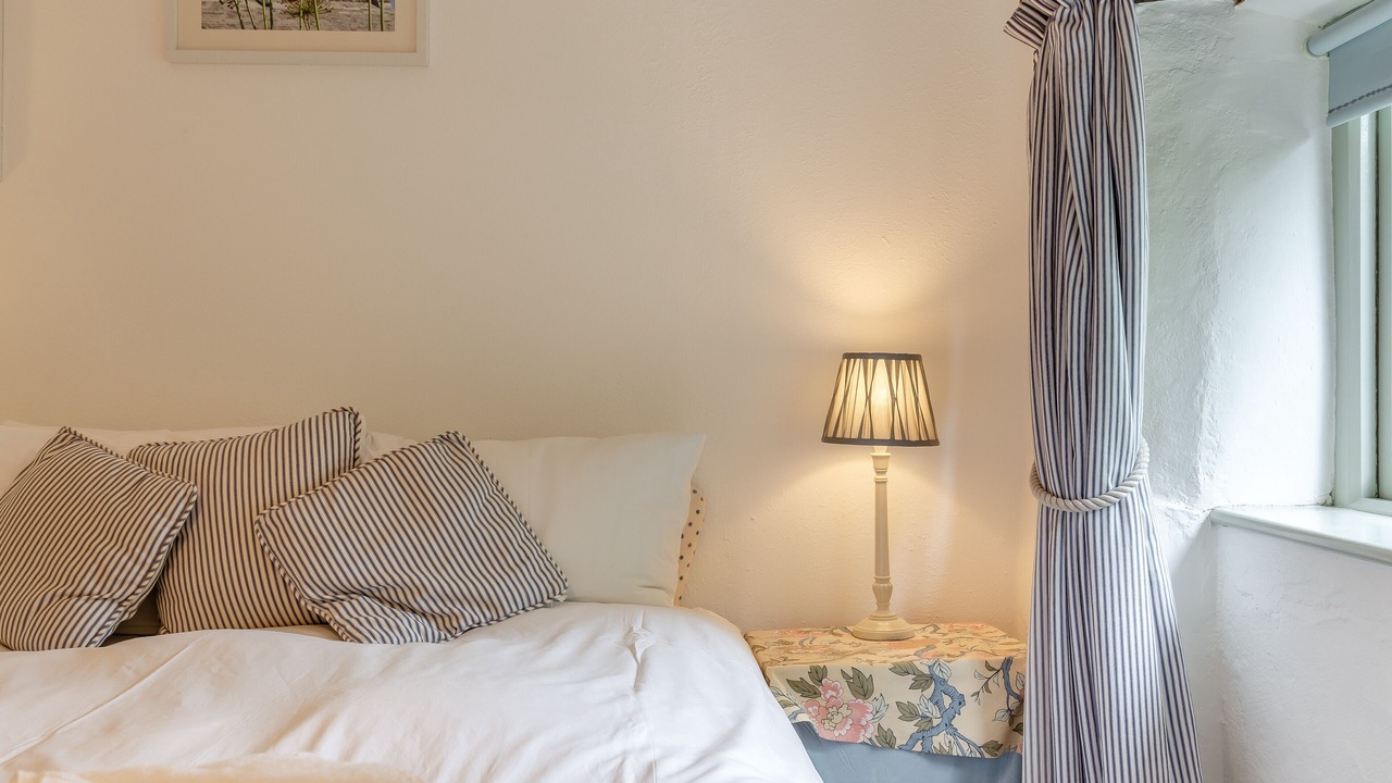 Photo of Bedroom in Trewen