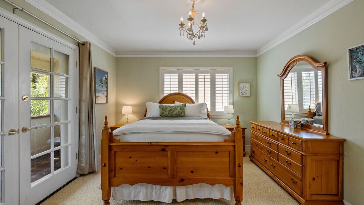 Photo of Bedroom in Millbrae