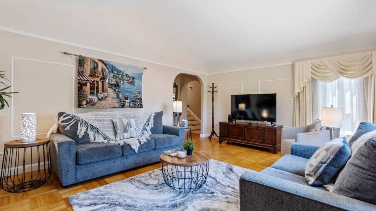 Photo of Livingroom in Millbrae