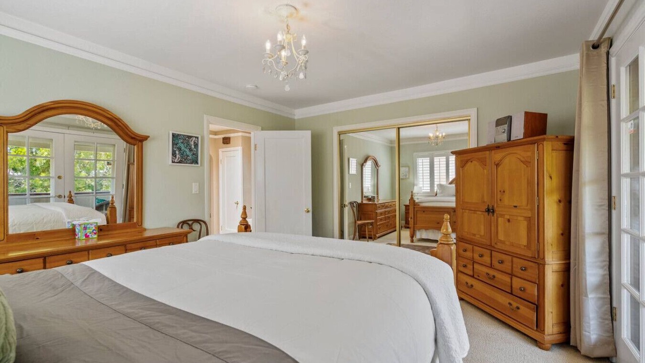 Photo of Bedroom in Millbrae