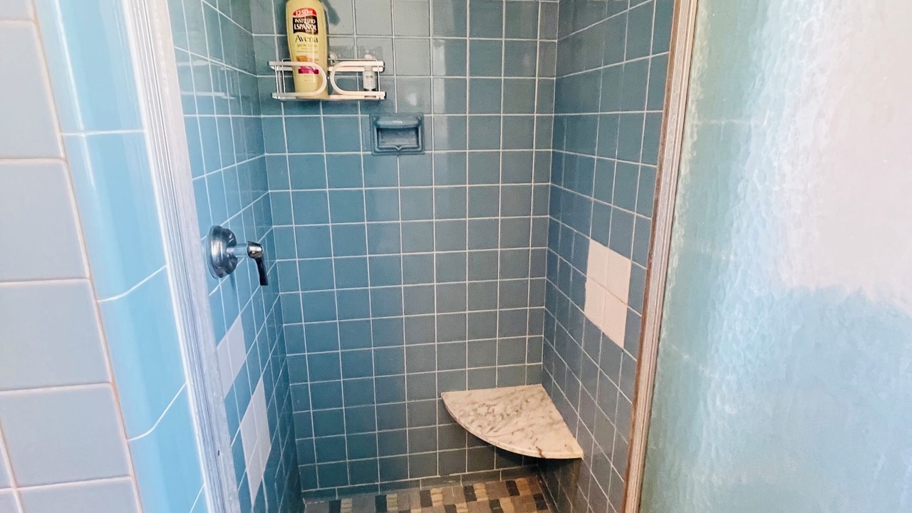 Photo of Bathroom in Oak Park
