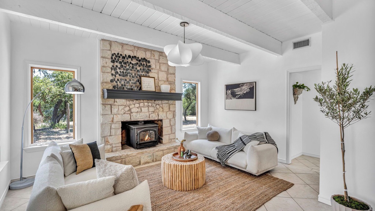 Photo of Livingroom in Austin