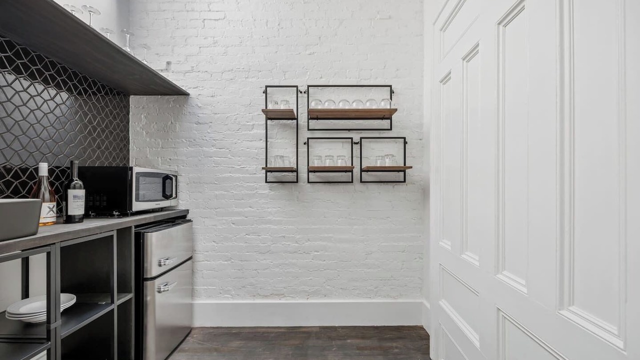 Photo of Others in Hamilton Heights