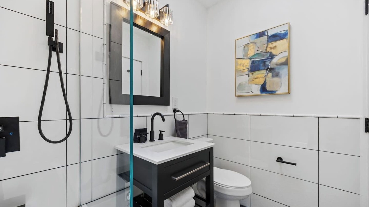 Photo of Bathroom in Hamilton Heights