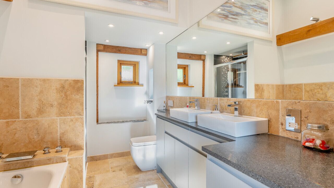 Photo of Bathroom in Stonegate