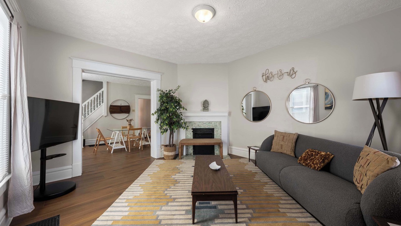 Photo of Bedroom in Old North Columbus