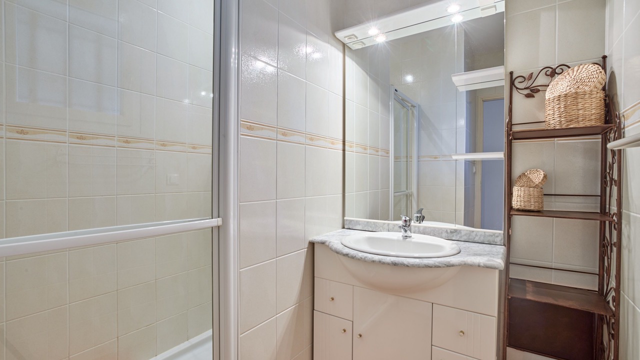 Photo of Bathroom in Thenac