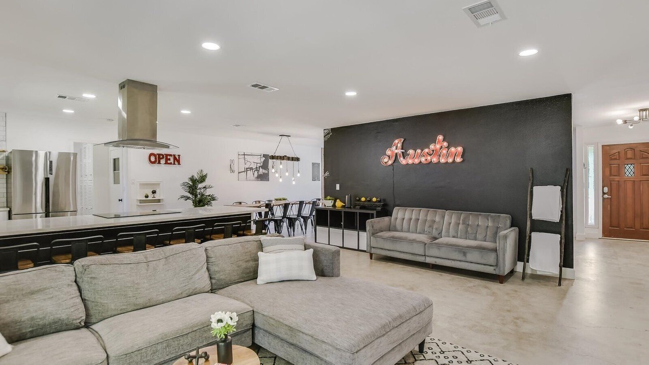 Photo of Livingroom in Round Rock
