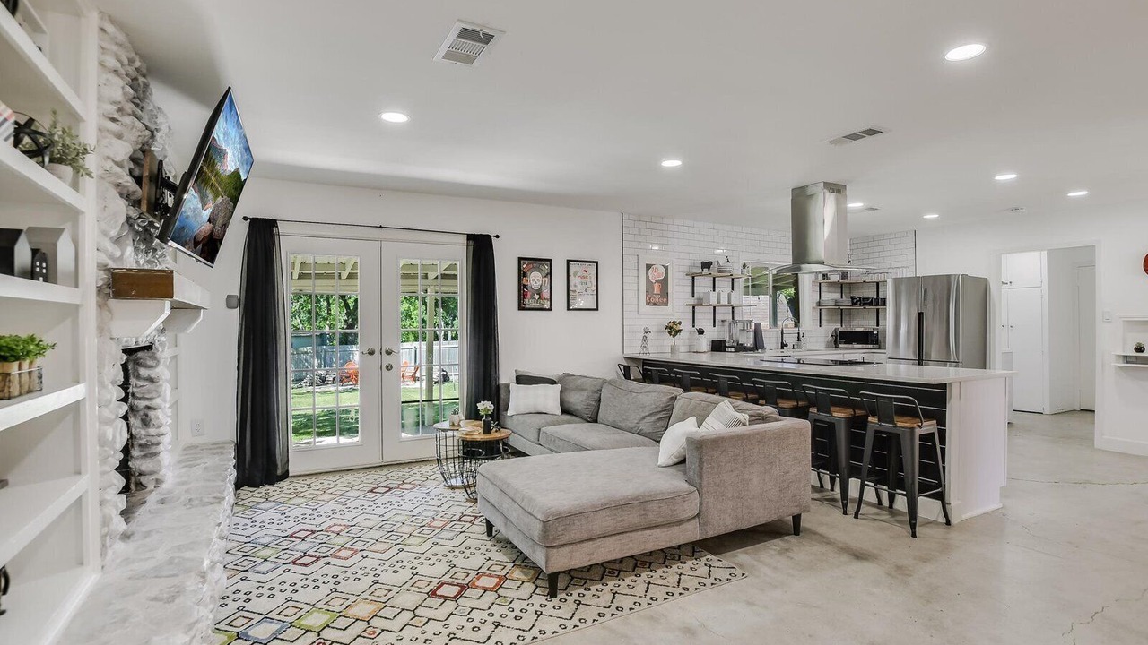 Photo of Livingroom in Round Rock