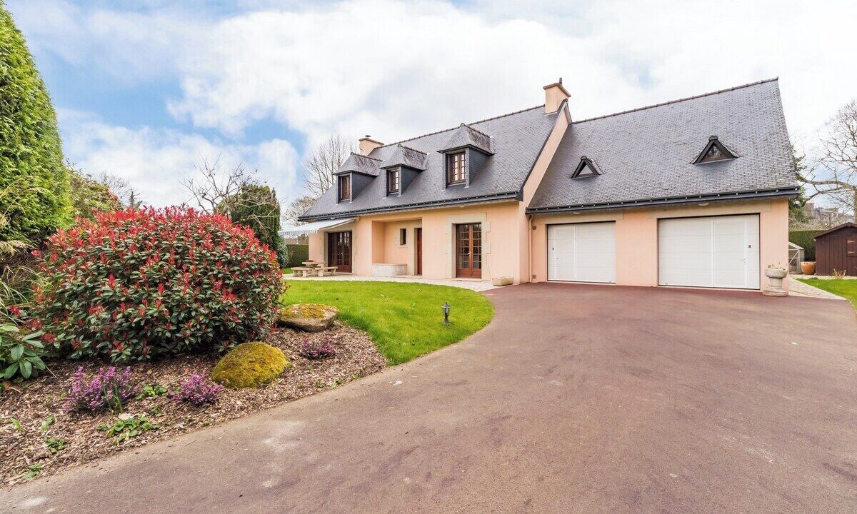 Photo of Outdoor in Graces