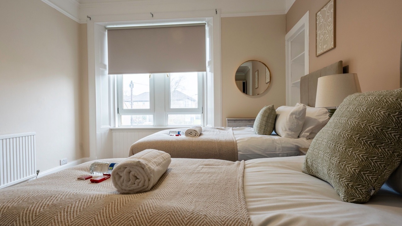 Photo of Others in Shotts