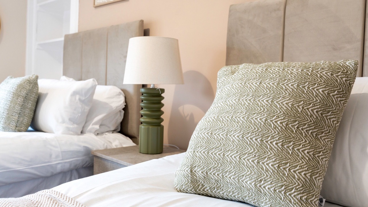 Photo of Others in Shotts