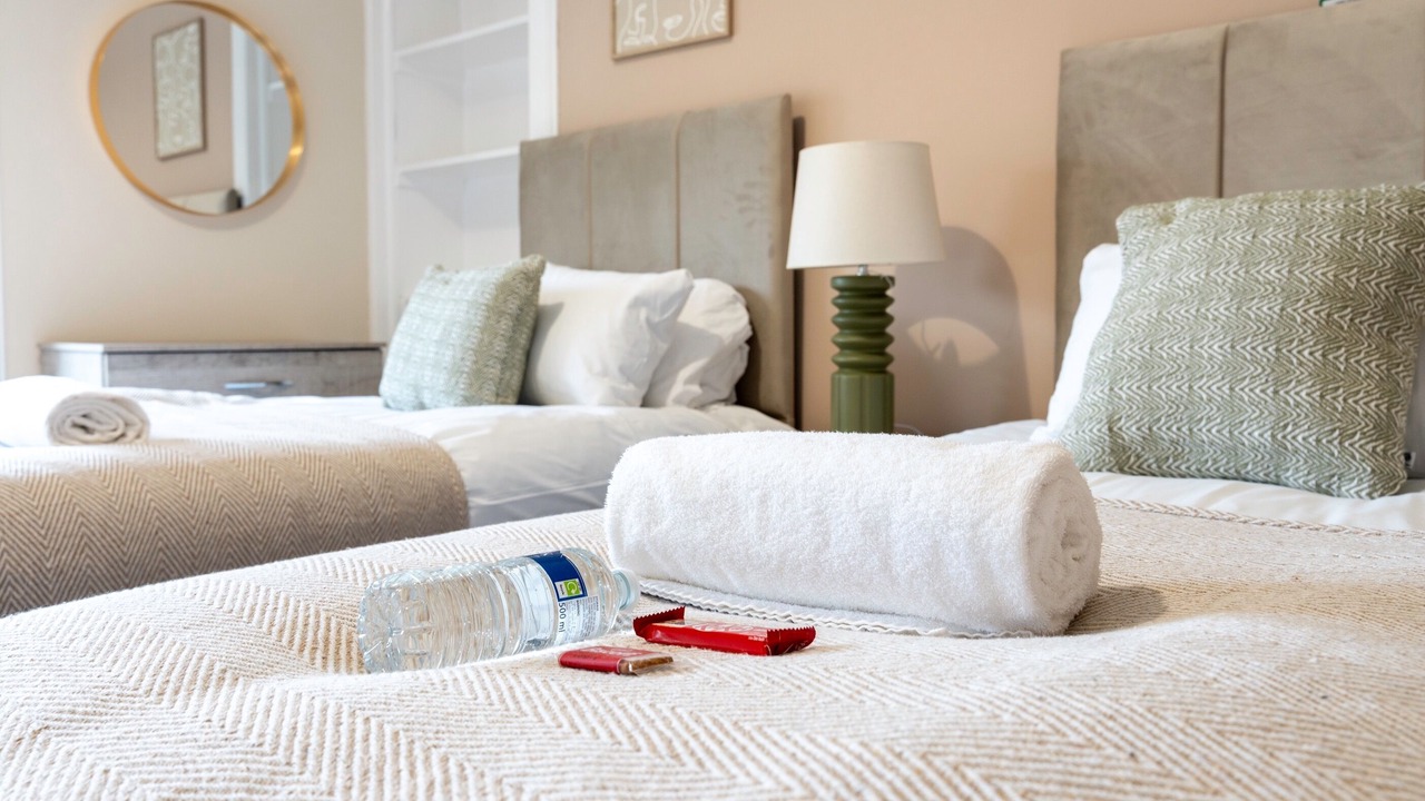 Photo of Others in Shotts