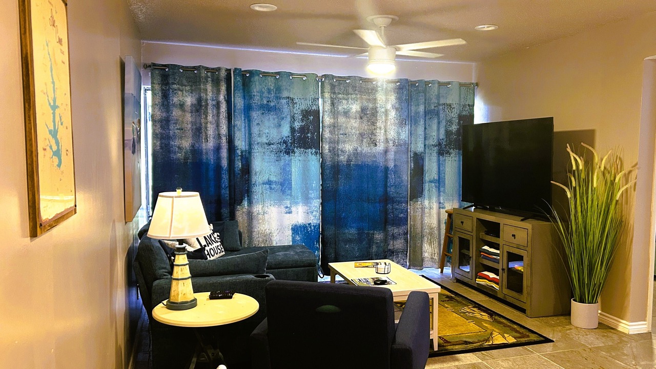 Photo of Livingroom in Walden on Lake Conroe