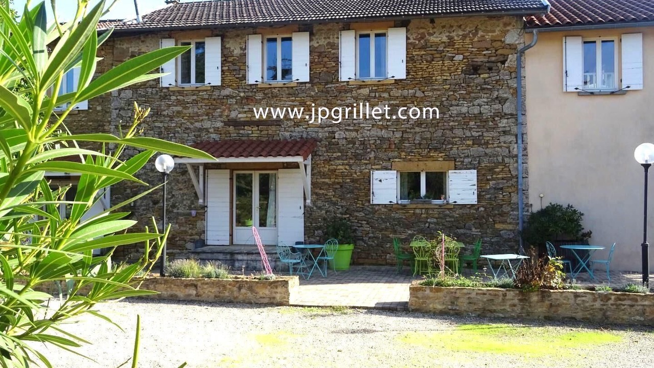 Photo of Outdoor in Beaujolais Pierres Dorees