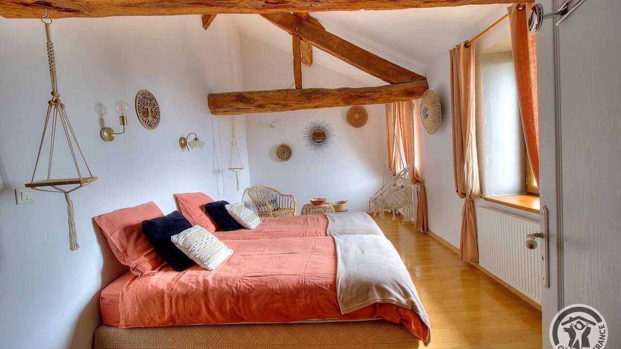 Photo of Bedroom in Beaujolais Pierres Dorees