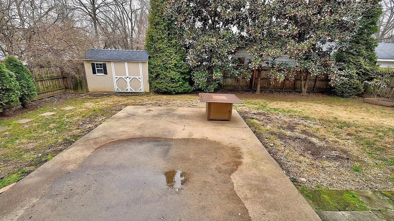 Photo of Outdoor in Lyndon