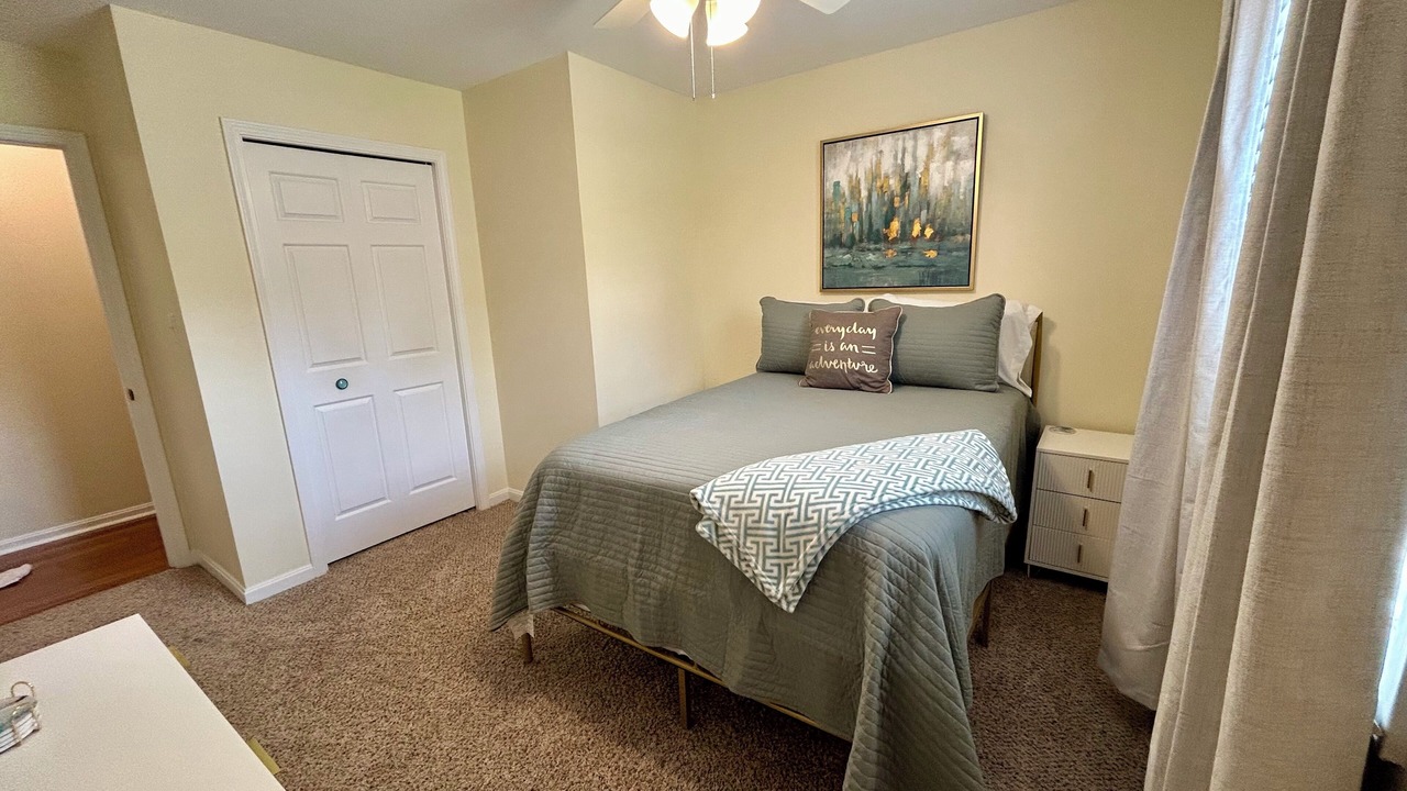 Photo of Bedroom in Lyndon