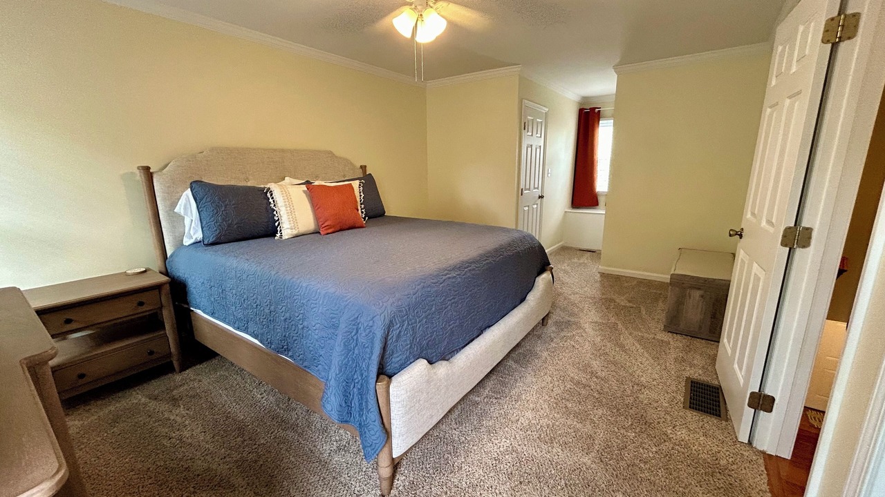 Photo of Bedroom in Lyndon