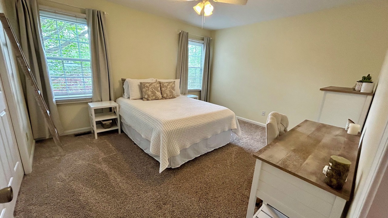 Photo of Bedroom in Lyndon
