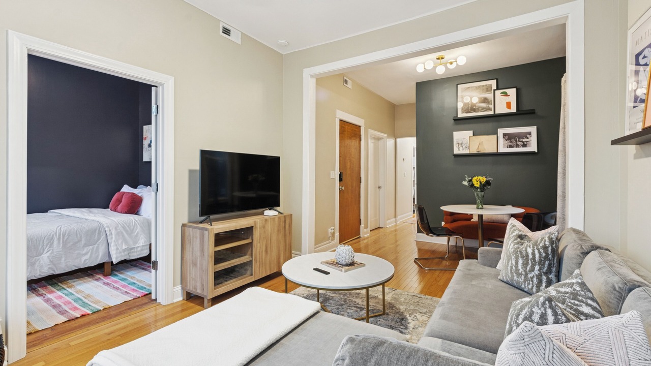Photo of Bedroom in Uptown