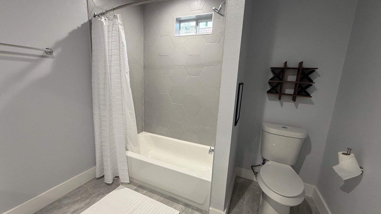 Photo of Bathroom in Government Hill