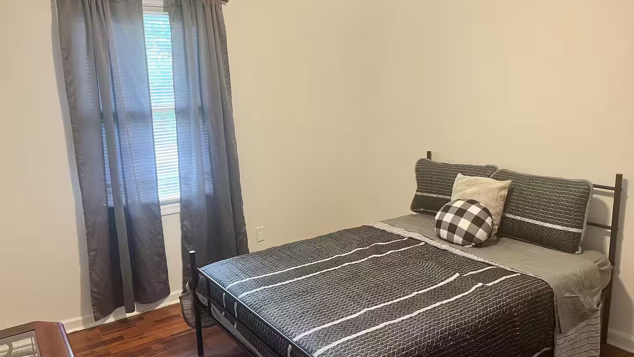 Photo of Bedroom in Ferguson