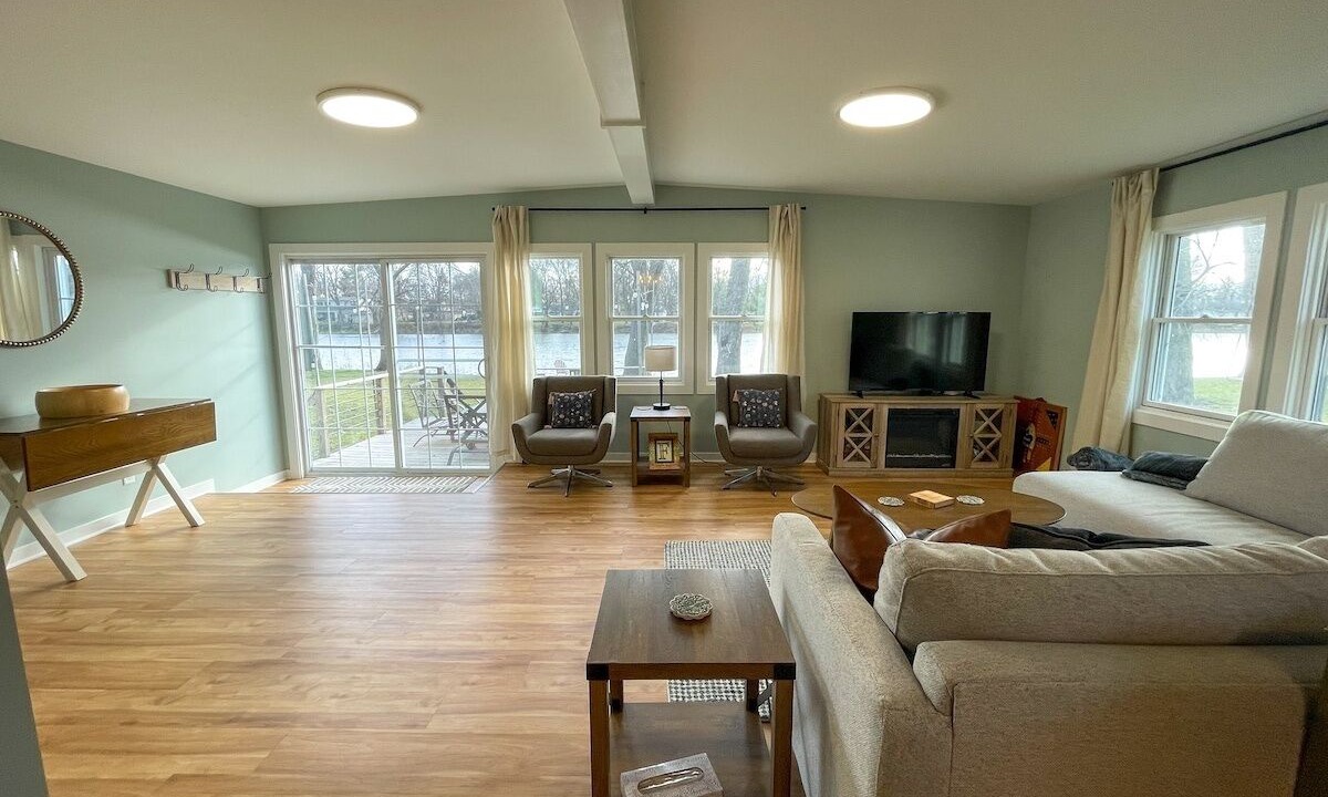 Photo of Livingroom in Momence