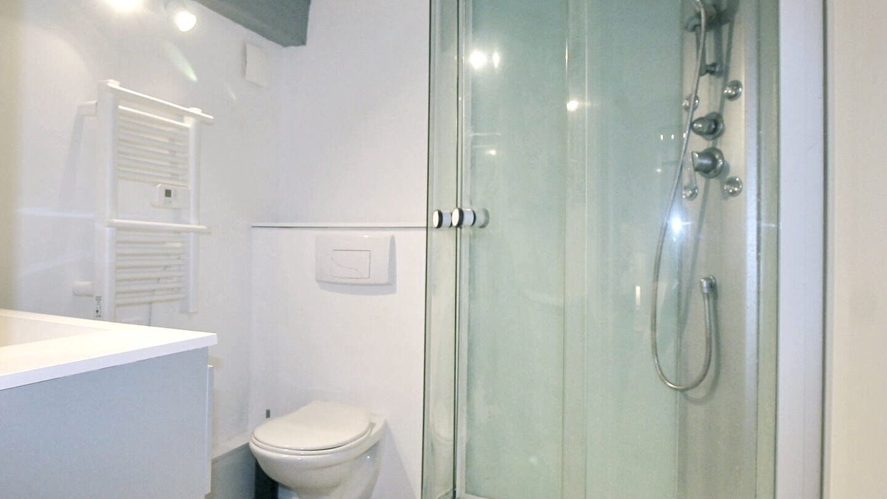 Photo of Bathroom in Cosne-Cours-sur-Loire
