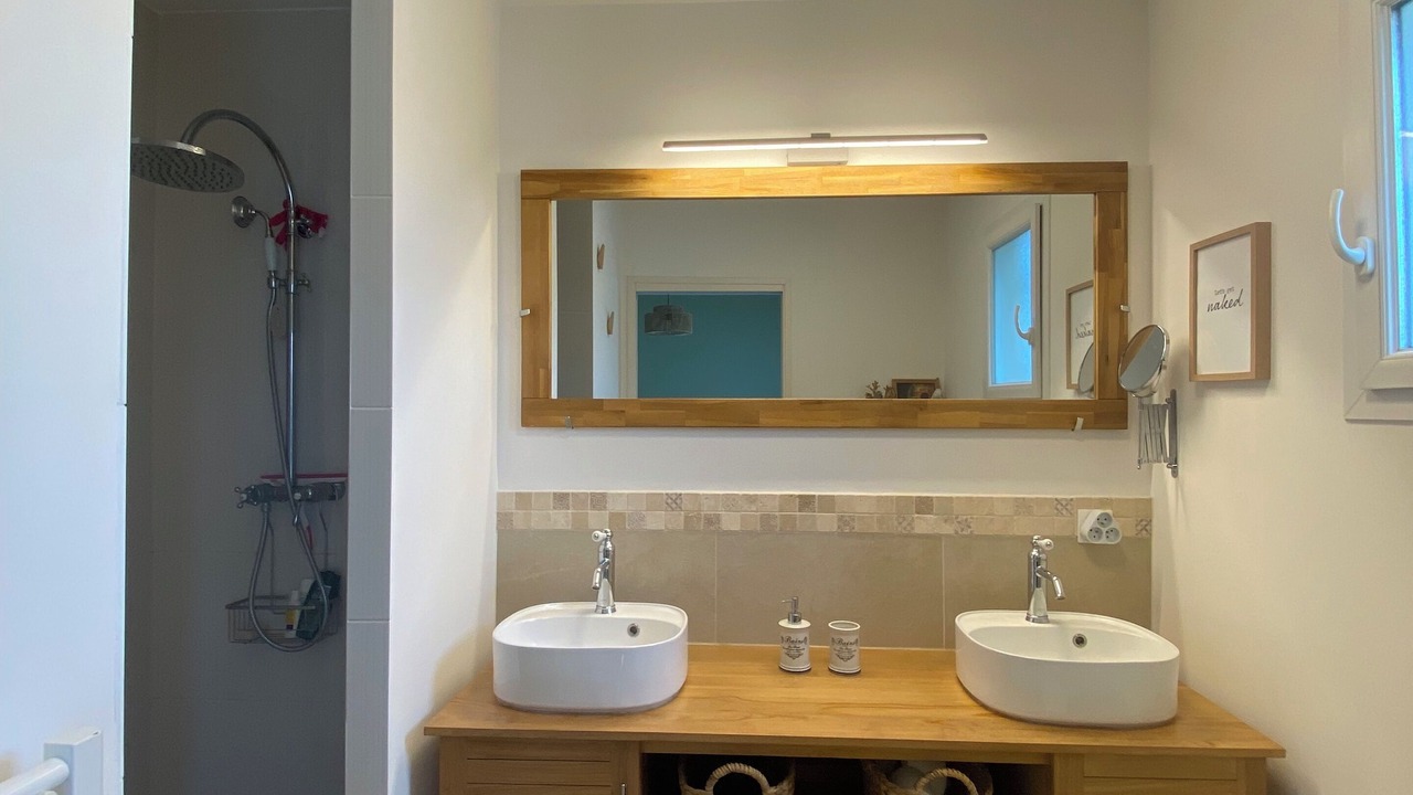 Photo of Bathroom in Juif