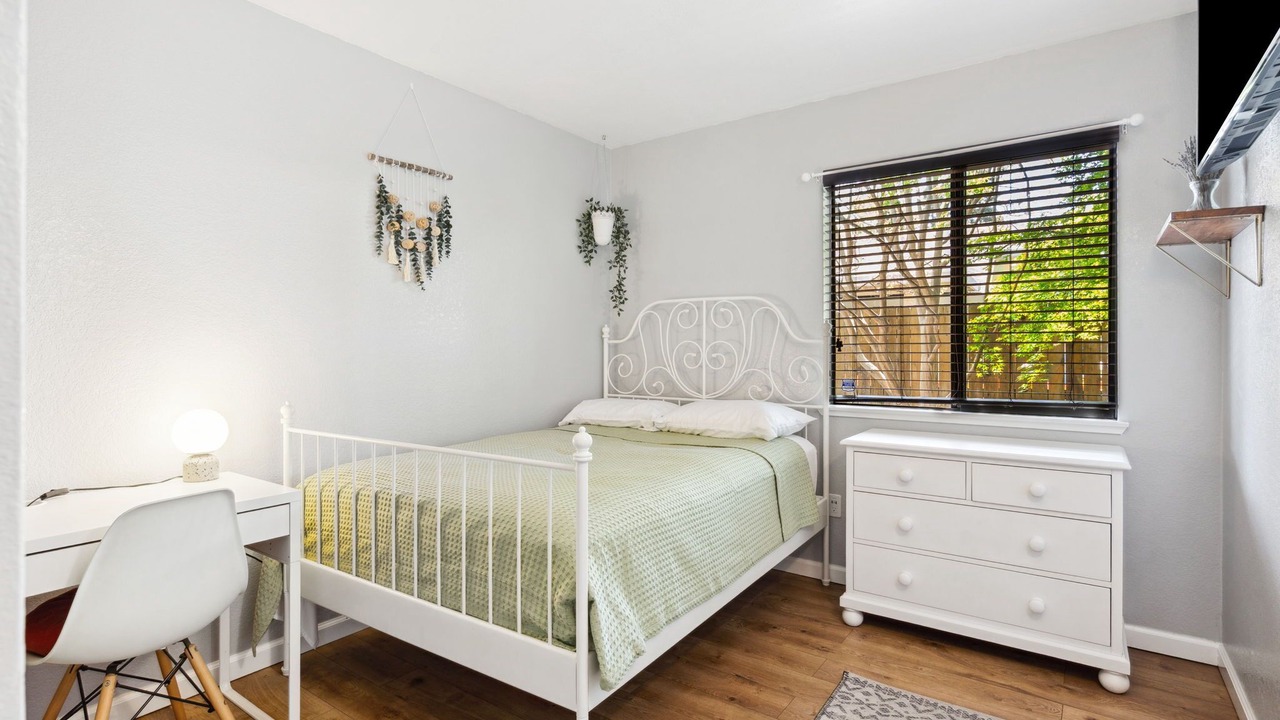 Photo of Bedroom in South Natomas