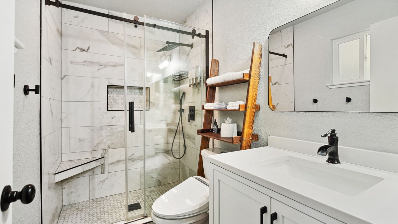 Photo of Bathroom in South Natomas