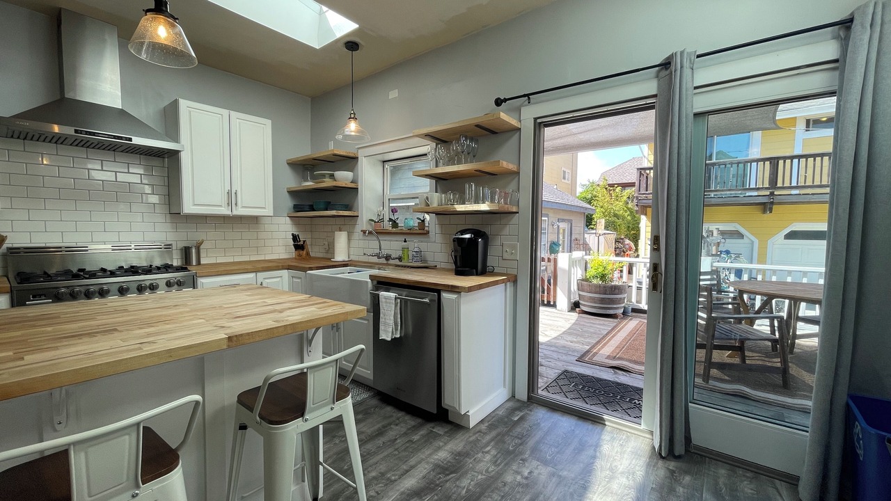 Photo of Others in Beach Hill - Beach Flats