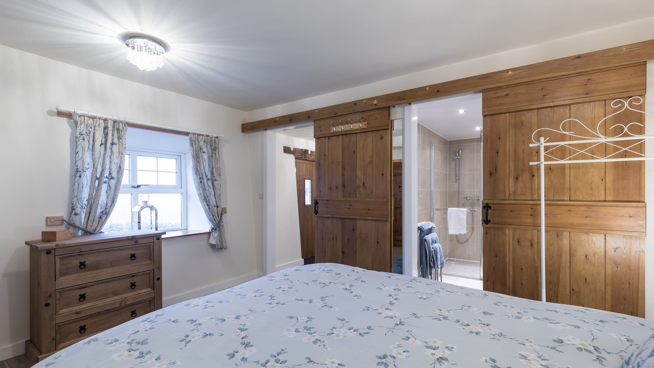 Photo of Others in Leek