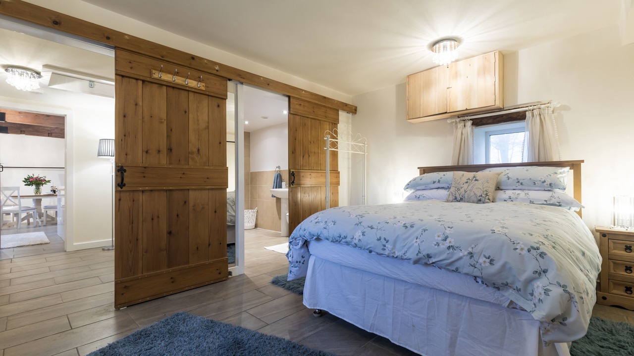 Photo of Others in Leek