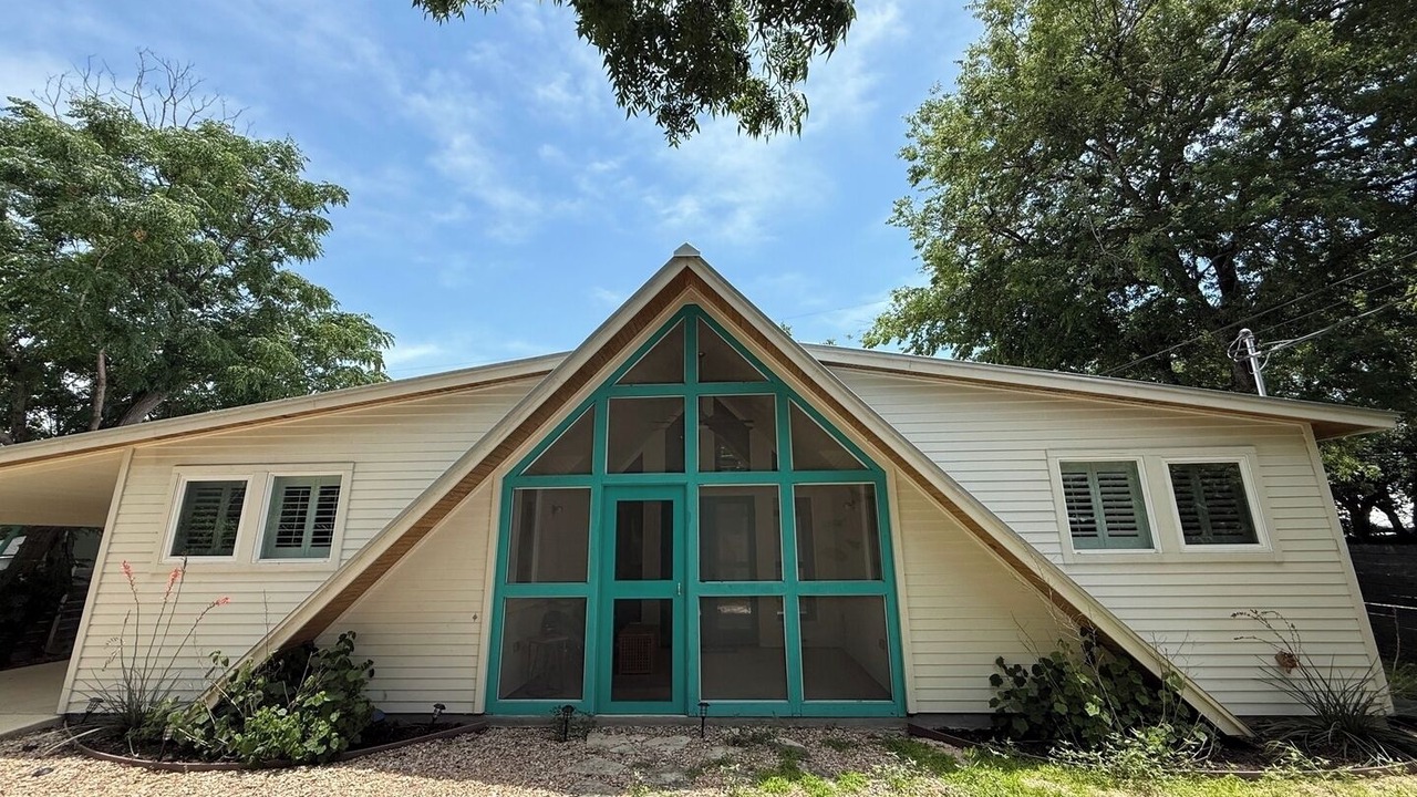 Photo of Outdoor in Cherrywood