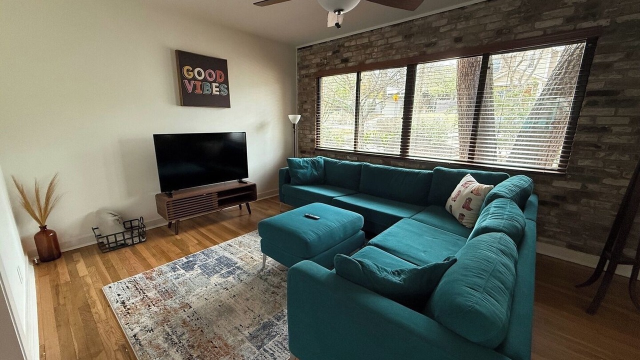 Photo of Livingroom in Cherrywood