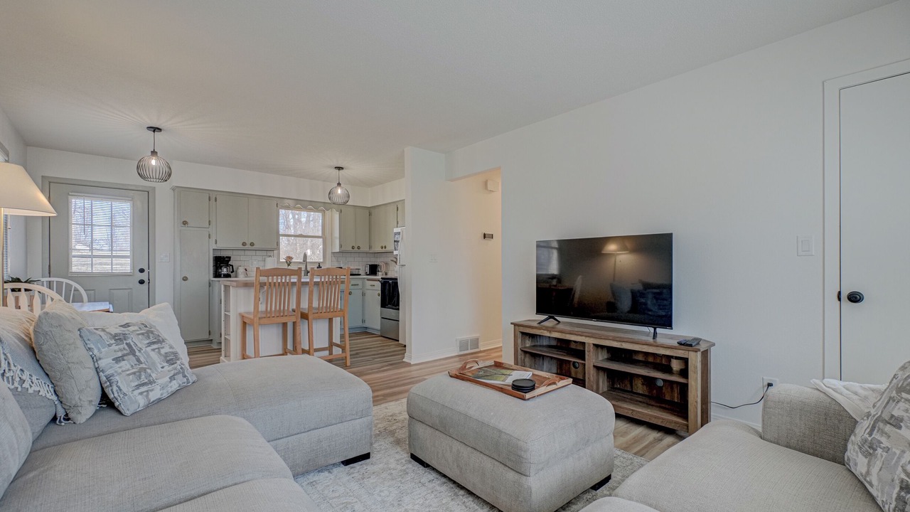 Photo of Livingroom in River Falls