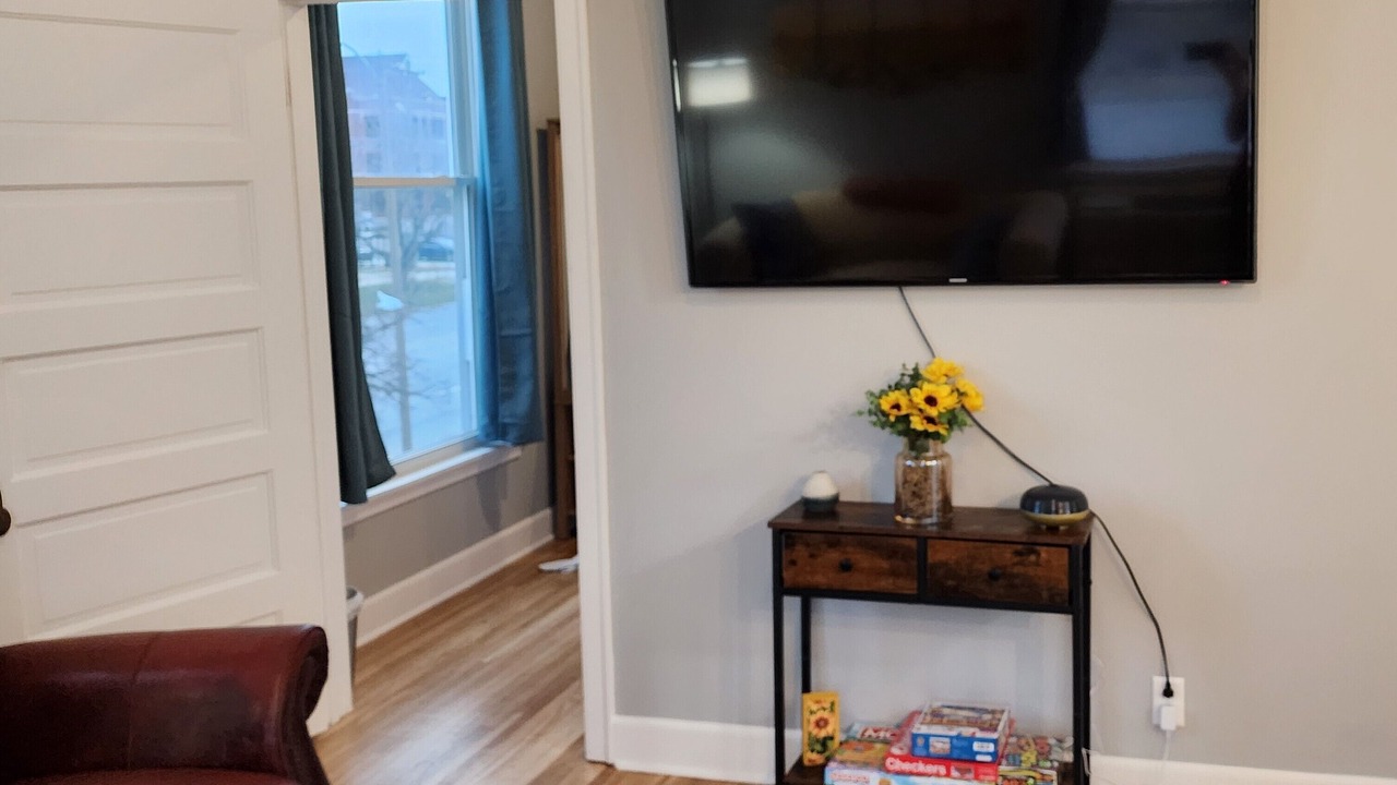 Photo of Livingroom in Downtown