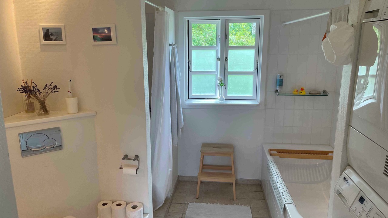 Photo of Others in Or