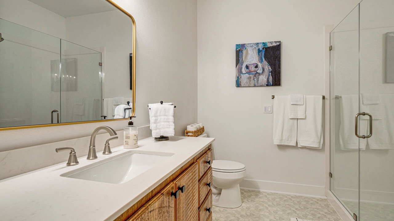 Photo of Bathroom in Schulenburg