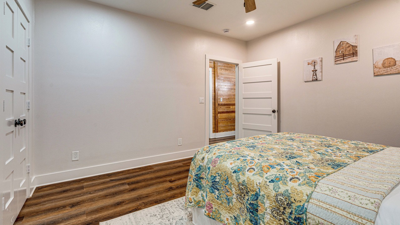 Photo of Bedroom in Schulenburg
