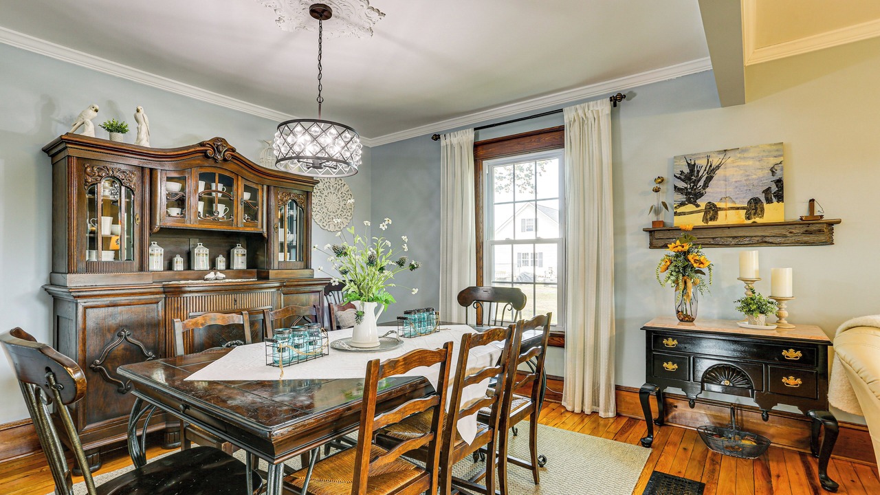 Photo of Others in Sparrow Bush