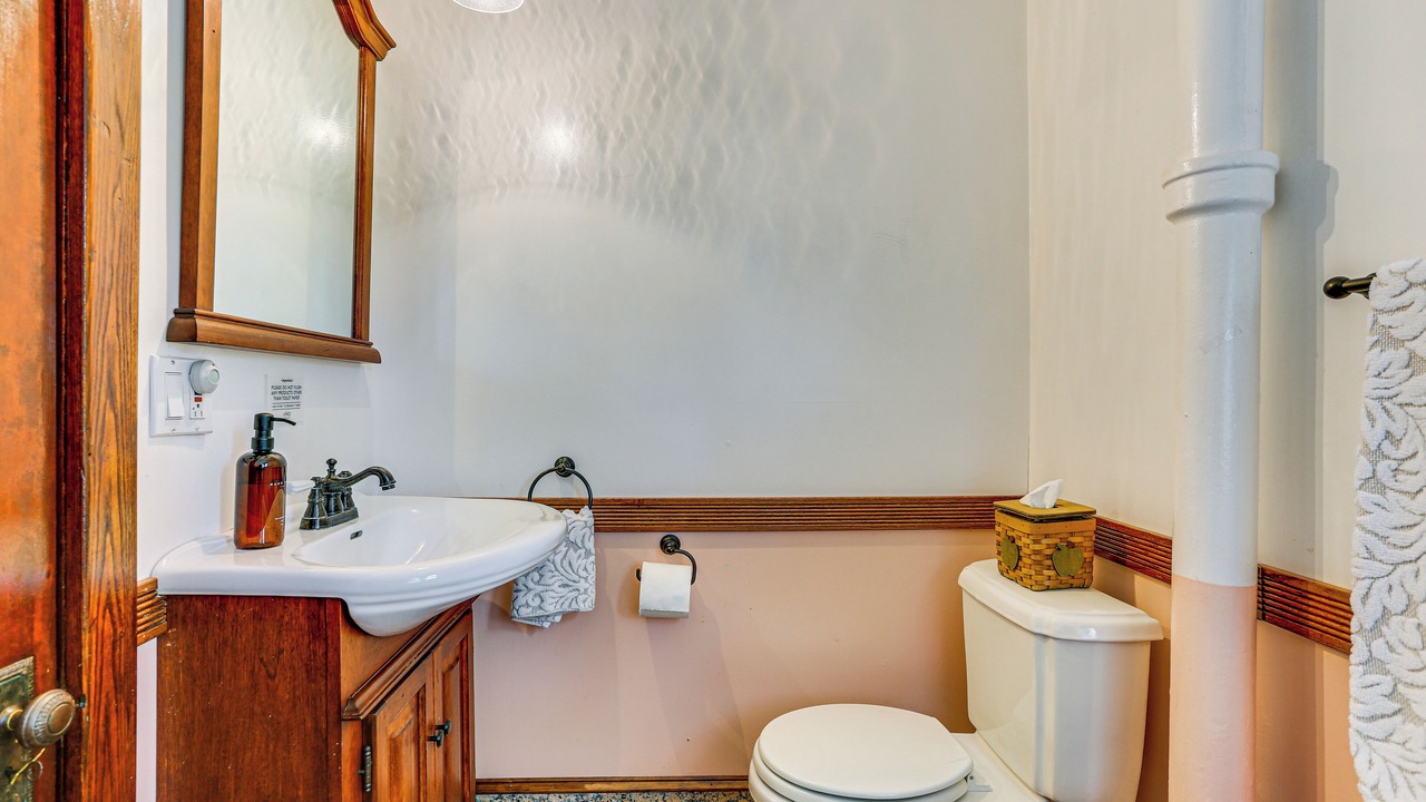 Photo of Bathroom in Sparrow Bush